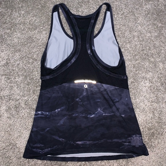 Gap Fit Black and Blue tank top size S - Picture 7 of 8